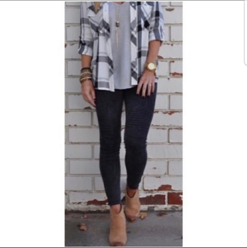 Olive moto jean leggings with ankle zipper - Picture 6 of 8